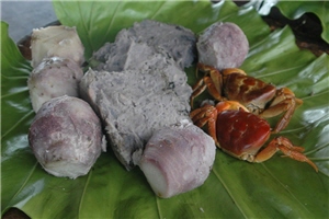 芋頭和地瓜是雅美族人舉行祭典的主食 芋頭和地瓜是雅美族人舉行祭典的主食