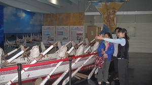 圖1.海管處專人介紹拜訪號的歷史 圖1.海管處專人介紹拜訪號的歷史