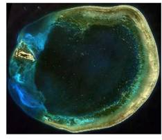 圖一:東沙環礁衛星照片(福衛二號攝) 圖一:東沙環礁衛星照片(福衛二號攝)