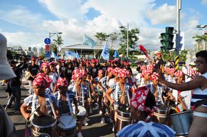 蘭嶼小勇士西子灣熱鬧踩街 蘭嶼小勇士西子灣熱鬧踩街