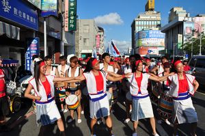 美麗蘭嶼姑娘頭髮舞表演 美麗蘭嶼姑娘頭髮舞表演