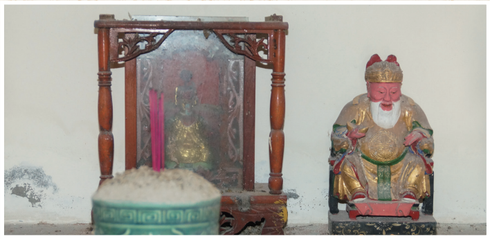 Worship the Gods with the whole Heart